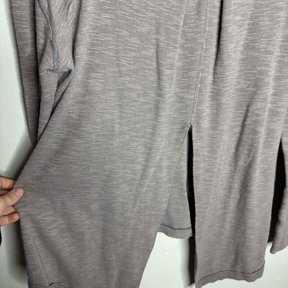 Free People We the Free - Split Back Turtleneck Ribbed Sweater
Oversized - Picture 10 of 10